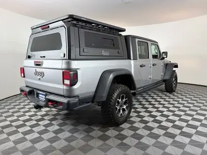 2020 Jeep Gladiator Rubicon photo 3