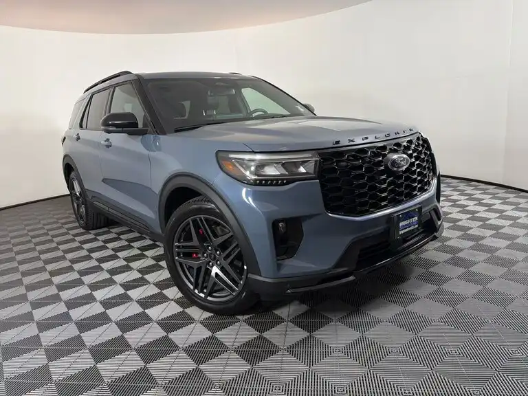 2025 Ford Explorer ST 4WD PL535's photo