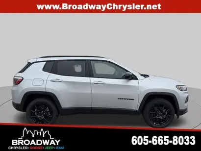 2026 Jeep Compass Altitude 4X4 photo 5