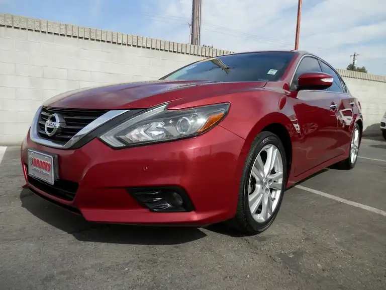 2016 Nissan Altima 3.5 SL's photo
