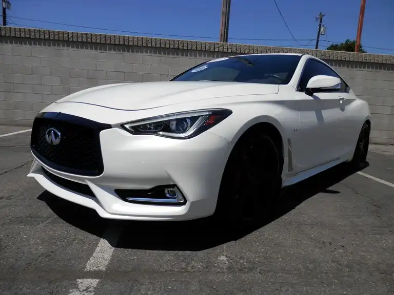 2017 INFINITI Q60 3.0t Premium's photo