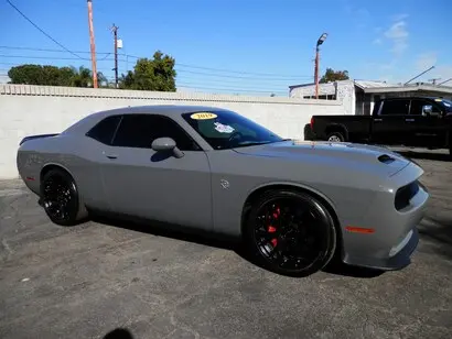 2019 Dodge Challenger SRT Hellcat photo 2