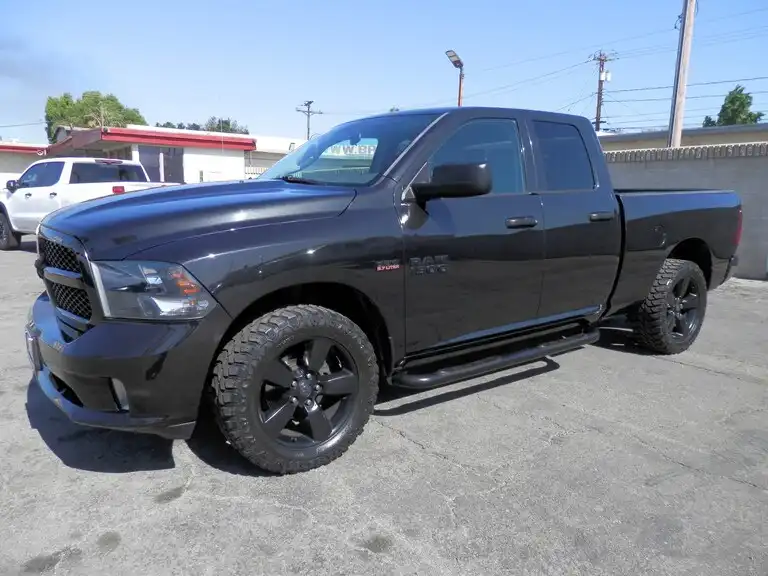 2017 RAM 1500 Express 4x4 Quad Cab 6'4's photo