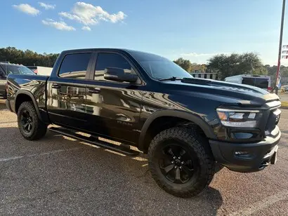 2023 RAM 1500 Rebel 4x4 Crew Cab 5'7 photo 3