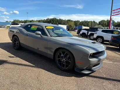 2023 Dodge Challenger GT Auto photo 3