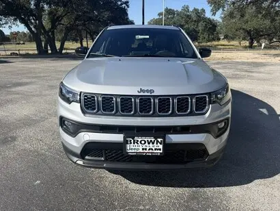 2026 Jeep Compass 85th Anniversary Edition 4WD photo 3