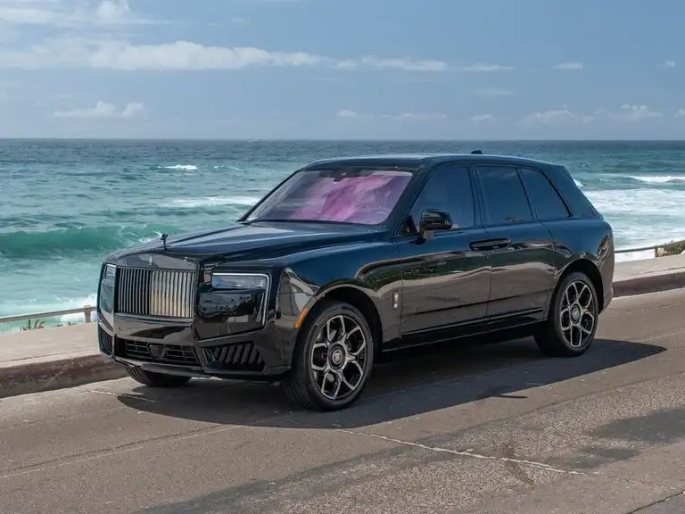 2025 Rolls-Royce Cullinan Black Badge's photo