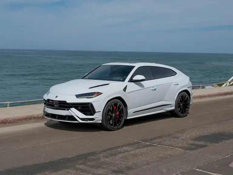 2023 Lamborghini Urus 4.0 V8 S's photo