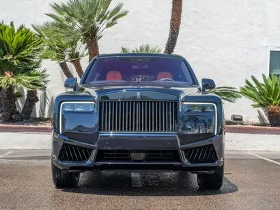 2027 Rolls-Royce Cullinan Black Badge photo 5
