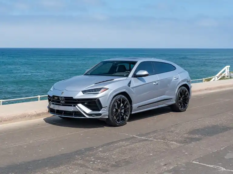 2024 Lamborghini Urus 4.0 V8 S's photo
