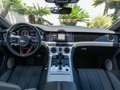 2023 Bentley Continental GT V8 Mulliner photo 4