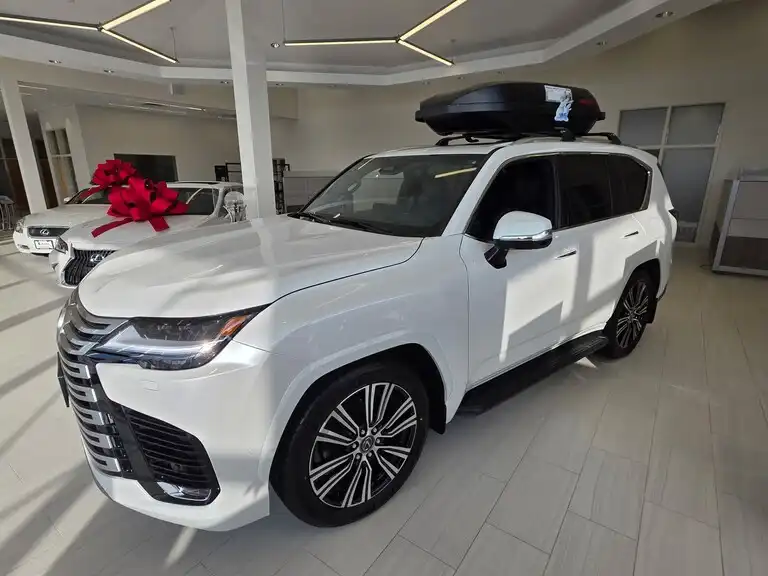 2026 Lexus LX 600 700h Luxury's photo