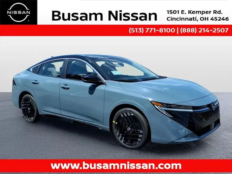 2026 Nissan Sentra SR CVT's photo