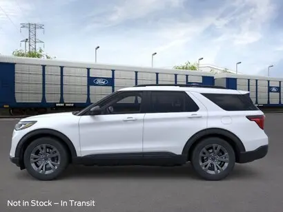 2026 Ford Explorer Active 4WD photo 3