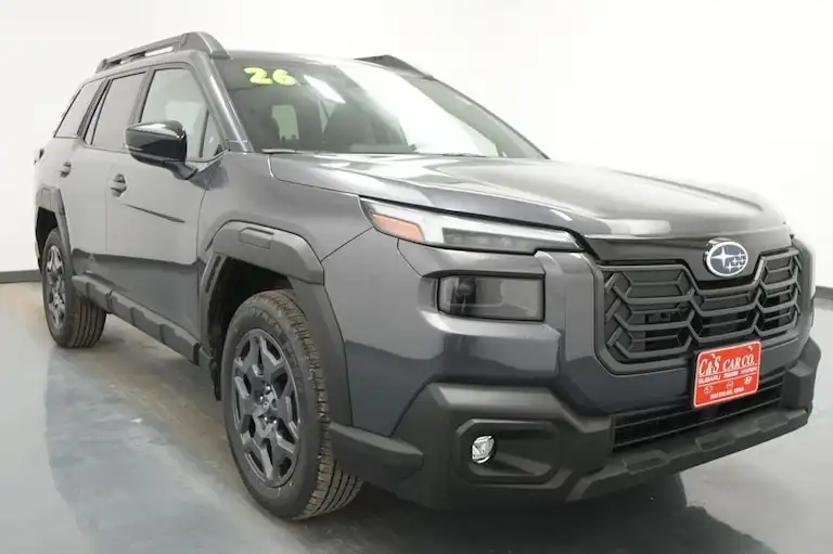 2026 Subaru Outback Premium's photo