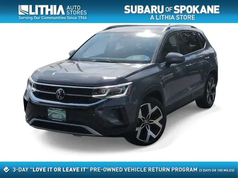 2022 Volkswagen Taos 1.5T SEL 4Motion's photo
