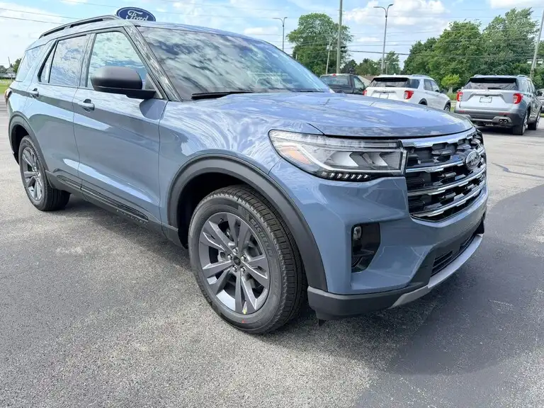 2026 Ford Explorer Active 4WD's photo