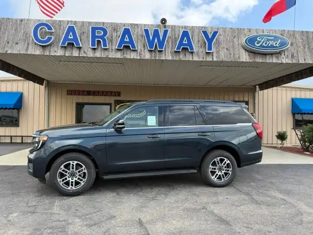 2026 Ford Expedition Active's photo