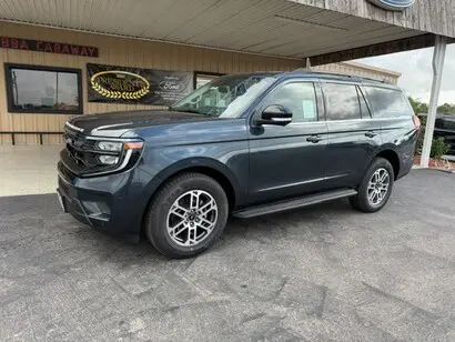 2026 Ford Expedition Active photo 2