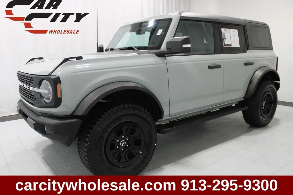 2022 Ford Bronco Wildtrak 4x4 photo 1