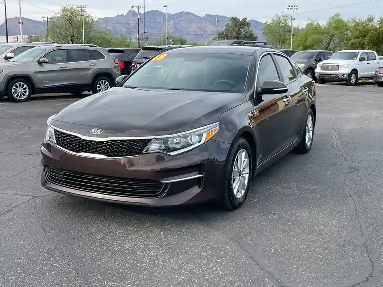 2018 Kia Optima LX AT's photo