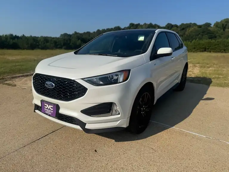 2024 Ford Edge ST-Line AWD's photo