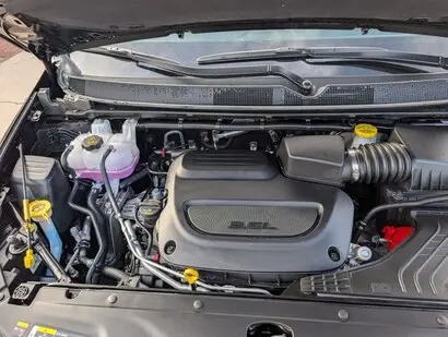 2026 Chrysler Pacifica Select AWD photo 3