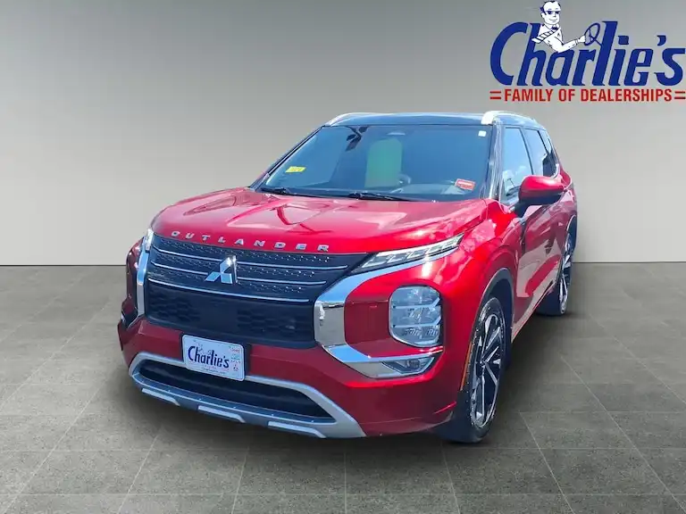 2024 Mitsubishi Outlander SEL S-AWC's photo