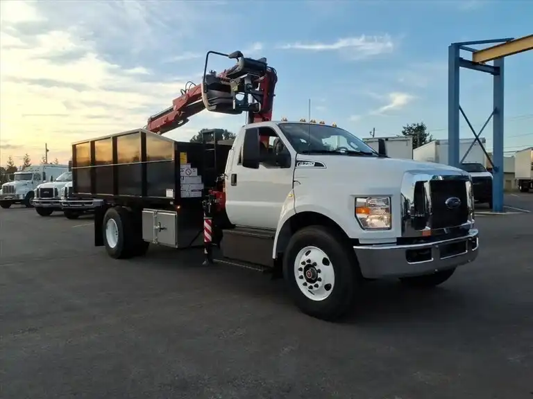 2027 Ford F-750 Diesel Base's photo