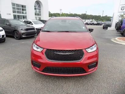 2025 Chrysler Pacifica Limited photo 2
