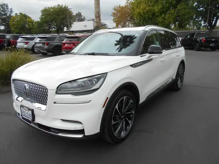 2023 Lincoln Aviator Reserve RWD's photo
