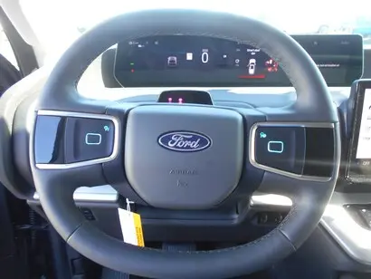 2025 Ford Expedition Active 4x4 photo 4