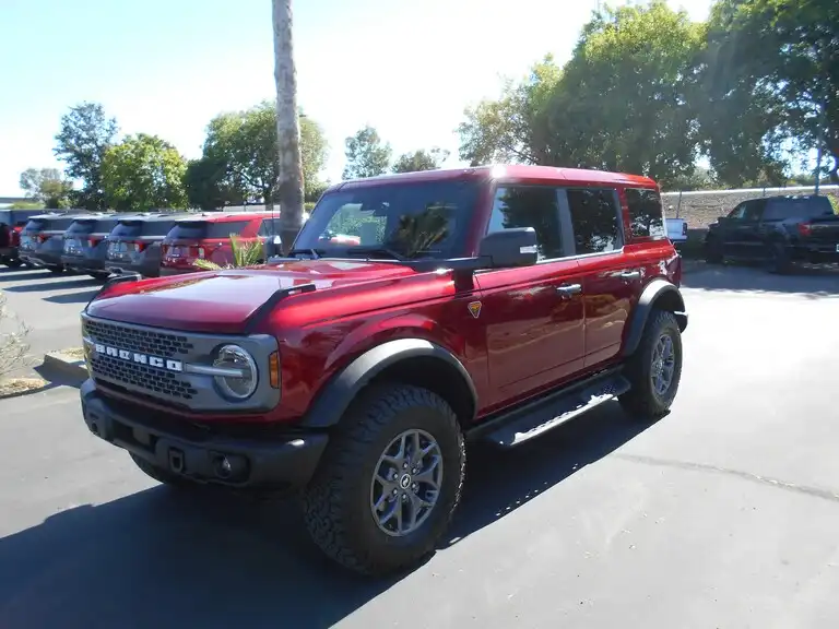 2025 Ford Bronco Badlands 4x4's photo