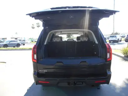 2025 Ford Expedition Active 4x4 photo 4