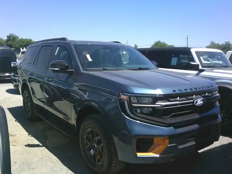 2027 Ford Expedition Tremor 4x4's photo