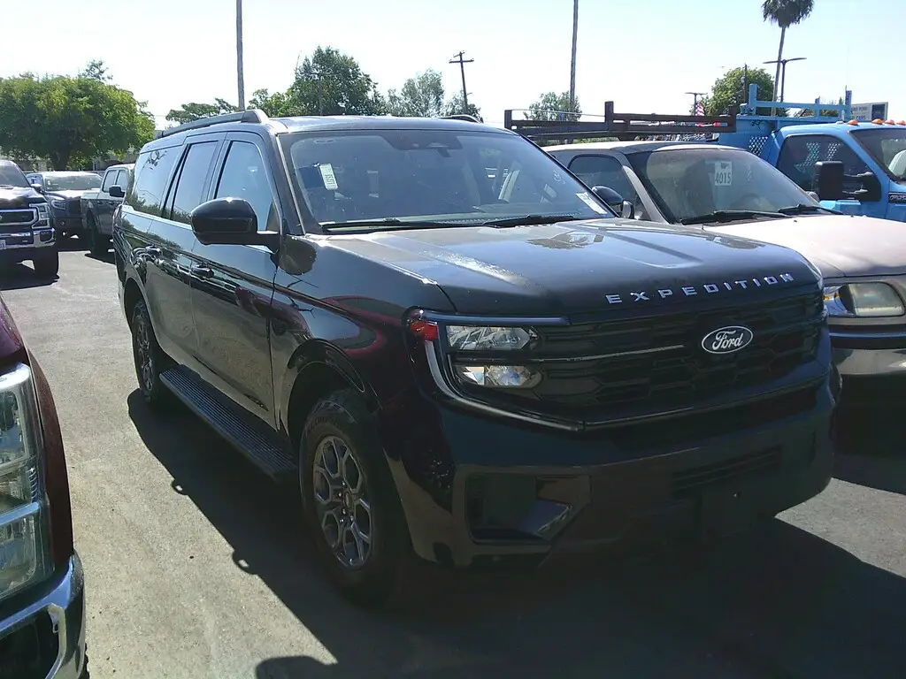 2025 Ford Expedition Active MAX photo 1