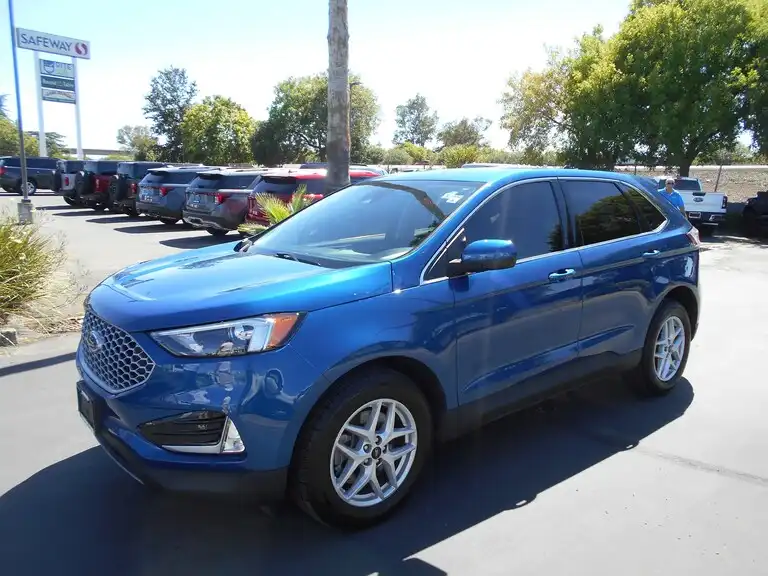 2024 Ford Edge SEL AWD's photo