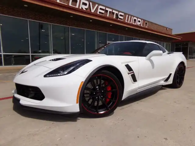 2018 Chevrolet Corvette Grand Sport Coupe 2LT's photo