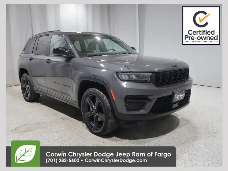 2023 Jeep Grand Cherokee Altitude 4x4's photo
