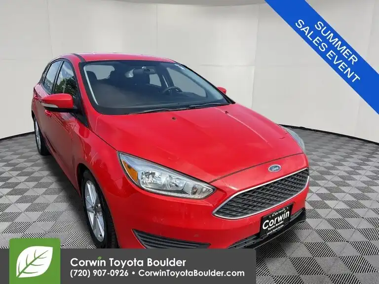 2015 Ford Focus 5 Door Hatch SE's photo