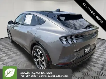 2021 Ford Mustang-Mach-e Premium photo 5