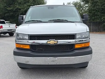 2025 Chevrolet Express LT 3500 Extended photo 3