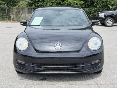 2013 Volkswagen Beetle 2.5L photo 3