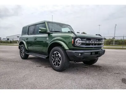 2025 Ford Bronco Outer Banks 4x4 photo 5