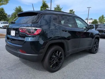 2026 Jeep Compass Altitude 4X4 photo 4
