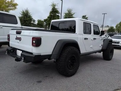2021 Jeep Gladiator Rubicon photo 3