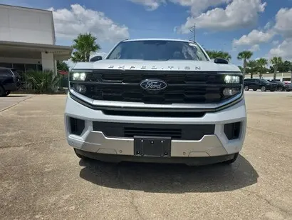 2025 Ford Expedition Platinum MAX 4x4 photo 5