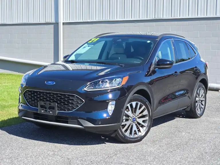 2021 Ford Escape Titanium AWD's photo