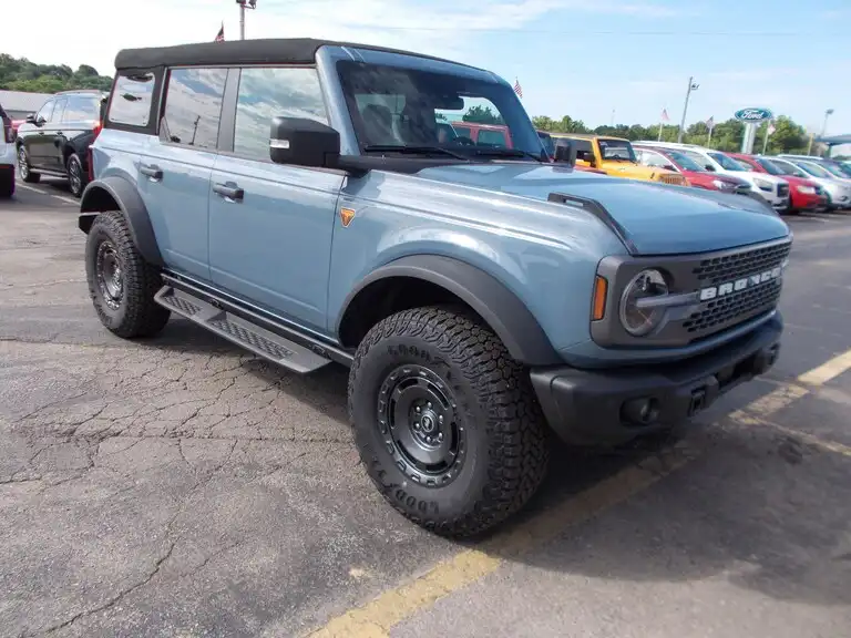2025 Ford Bronco Badlands 4x4's photo