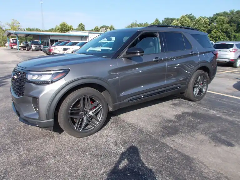2025 Ford Explorer ST-LINE 4WD (PL535)'s photo